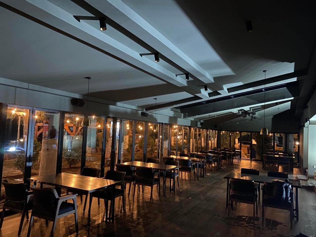 Hotel Cami Дебар Экстерьер фото