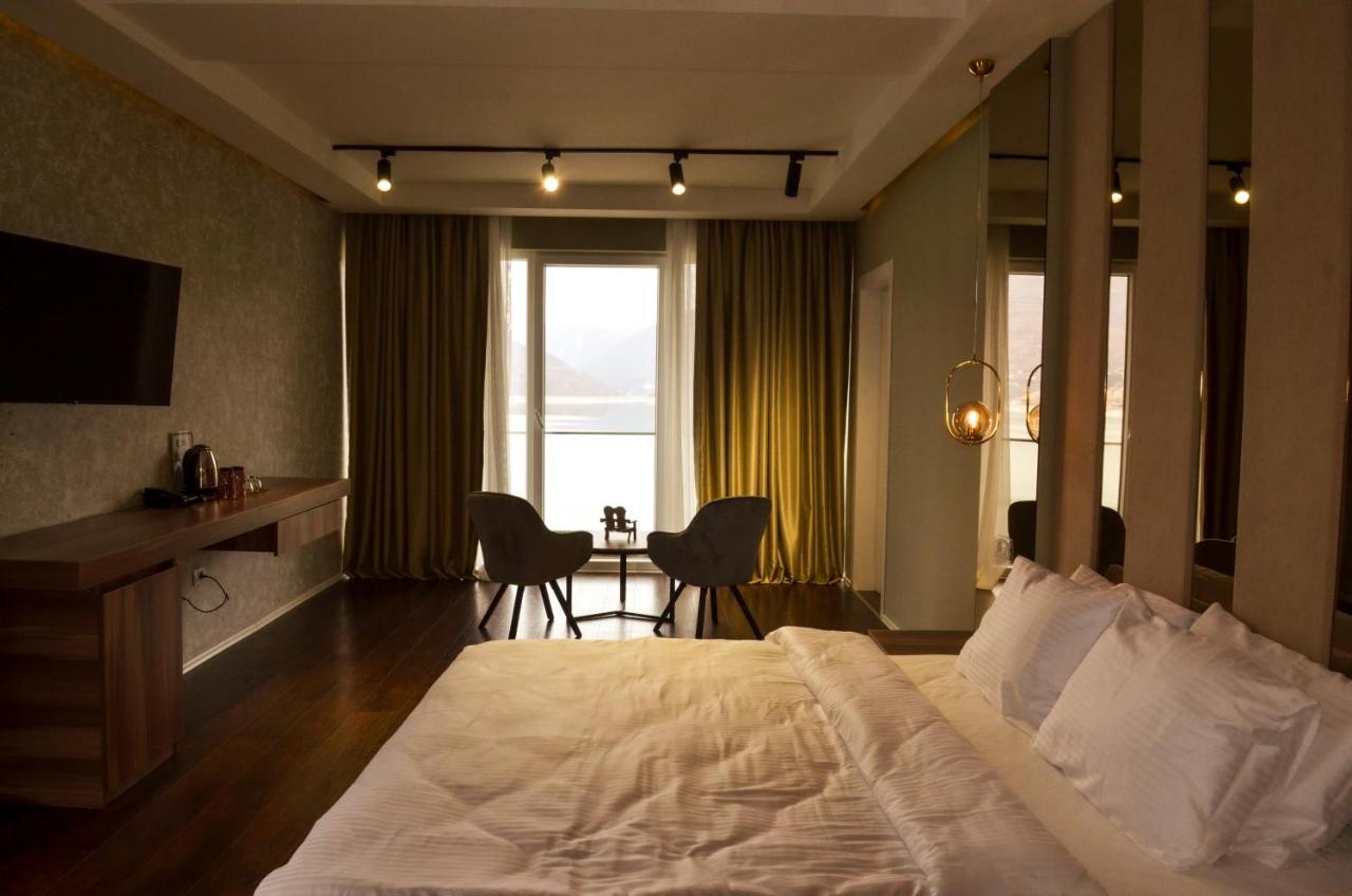 Hotel Cami Дебар Экстерьер фото